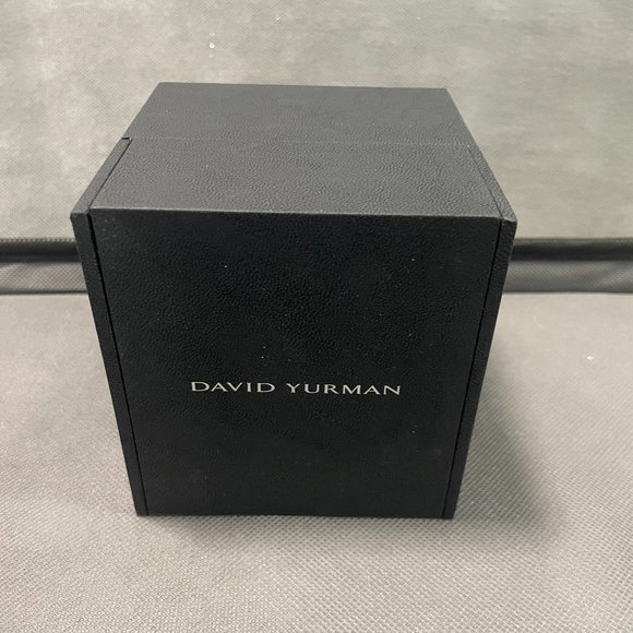 David Yurman - Cable Bracelet - Black Onyx with 18K Yellow Gold - Picture 3 of 10